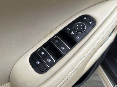 Used 2024 INFINITI QX60 Sensory w/ Vision Package FWD image 9