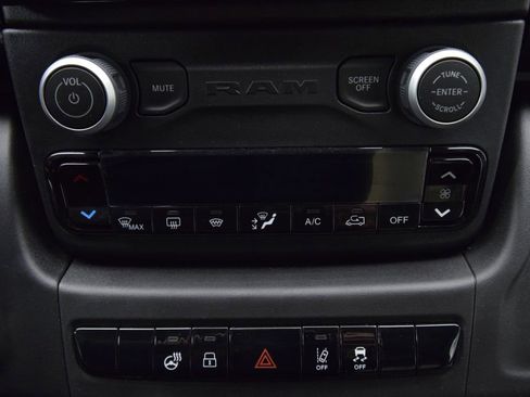 New 2024 RAM ProMaster 3500 w/ Delivery Van Package image 25