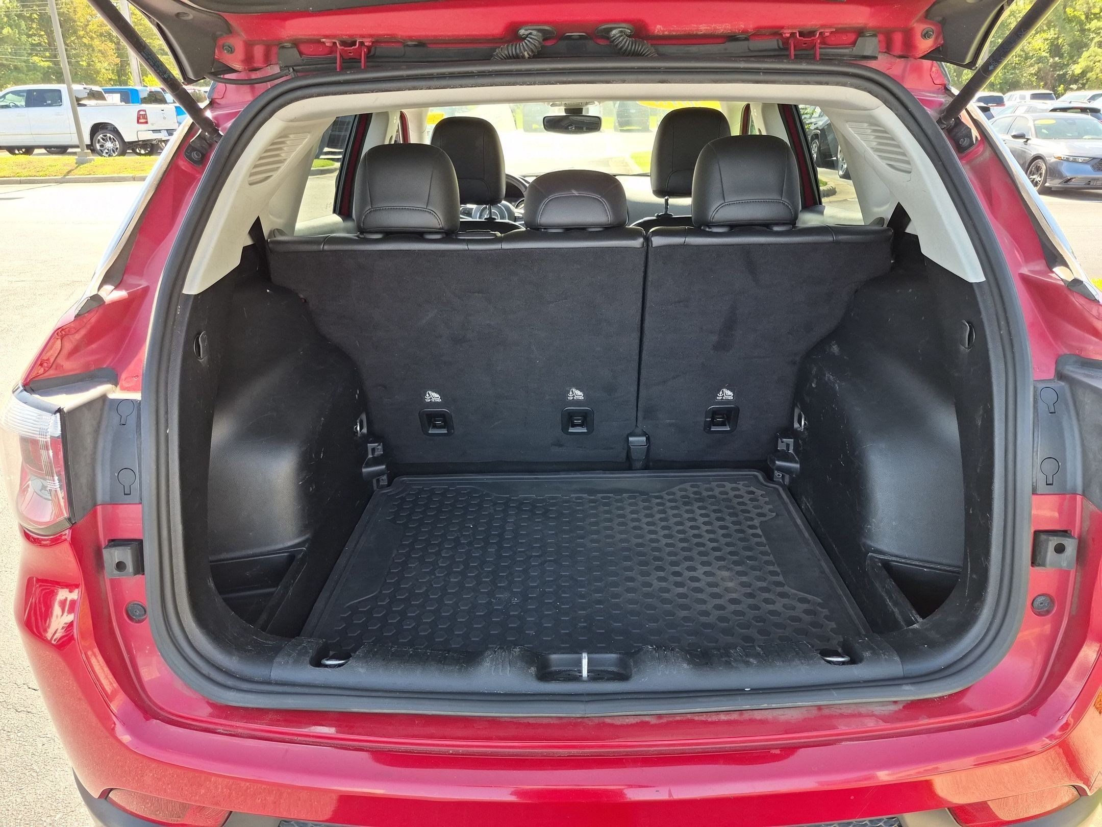 Used 2018 Jeep Compass Limited w/ Navigation Group AWD/4WD image 17