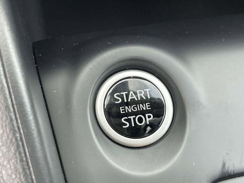 Used 2025 Nissan Kicks Play S image 29