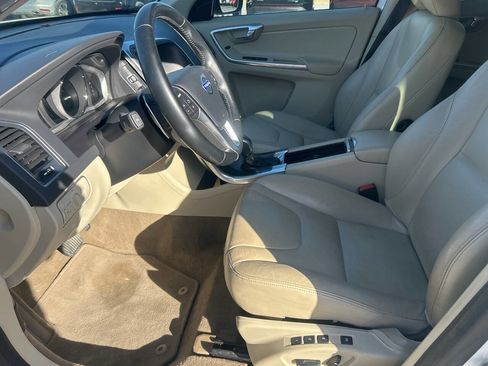 Used 2015 Volvo XC60 T6 Premier Plus image 14