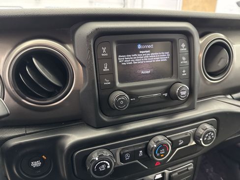 Used 2020 Jeep Wrangler Unlimited Sport S AWD/4WD image 14