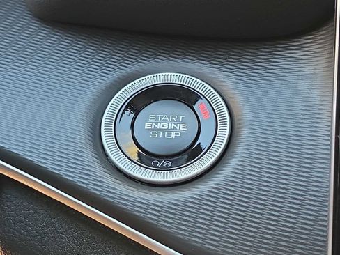 New 2025 Jeep Grand Cherokee Laredo image 28