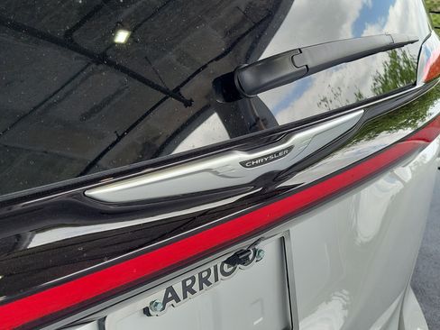 New 2026 Chrysler Pacifica Select FWD image 5