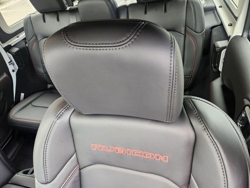 New 2026 Jeep Wrangler Unlimited Rubicon AWD/4WD image 29