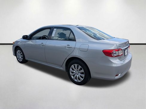 Used 2012 Toyota Corolla LE FWD image 6