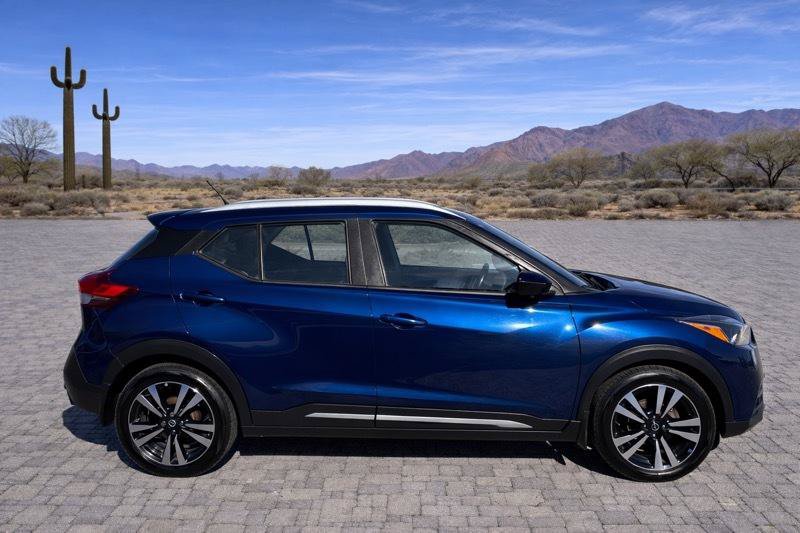 Used 2019 Nissan Kicks SR w/ SR Premium Package FWD image 5