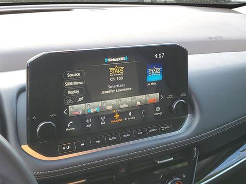 Used 2023 Nissan Rogue SL w/ SL Premium Package image 48