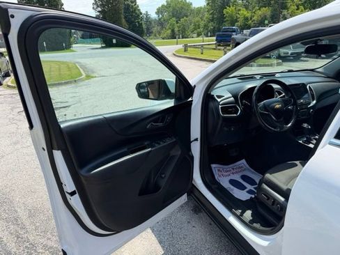 Used 2018 Chevrolet Equinox LT w/ Sun & Infotainment Package AWD/4WD image 14