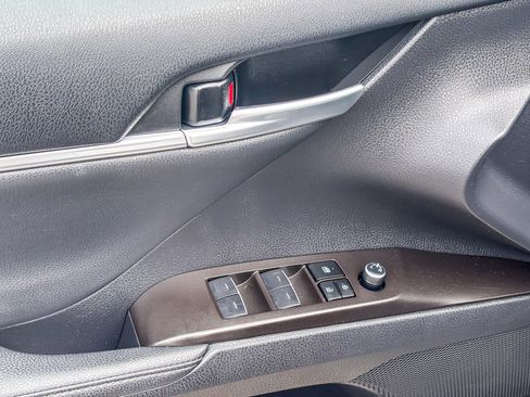 Used 2024 Toyota Camry XLE image 22