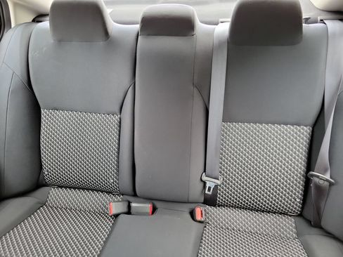 Used 2020 Nissan Versa S FWD image 13
