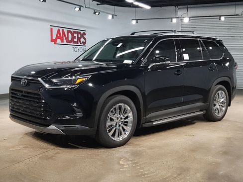 New 2026 Toyota Grand Highlander AWD image 3