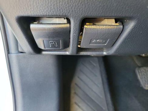 Used 2023 Toyota RAV4 Adventure image 31