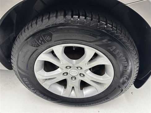 Used 2008 Hyundai Veracruz GLS FWD image 18