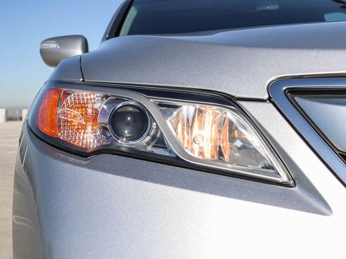 Used 2015 Acura RDX Tech Pkg image 9