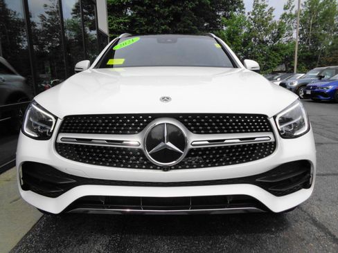 Used 2021 Mercedes-Benz GLC 300 4MATIC w/ AMG Line image 2