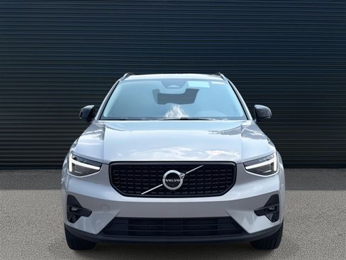 New 2026 Volvo XC40 B5 Plus w/ Protection Package Premier image 2