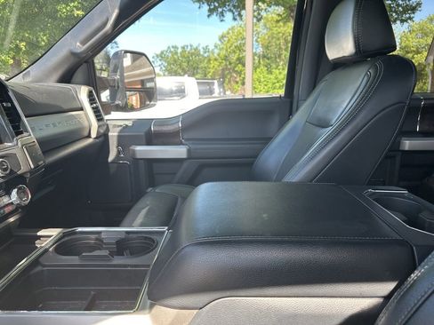 Used 2022 Ford F350 Lariat w/ Lariat Ultimate Package AWD/4WD image 27