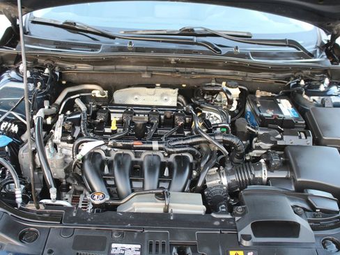 Used 2017 MAZDA MAZDA3 Sport FWD image 21