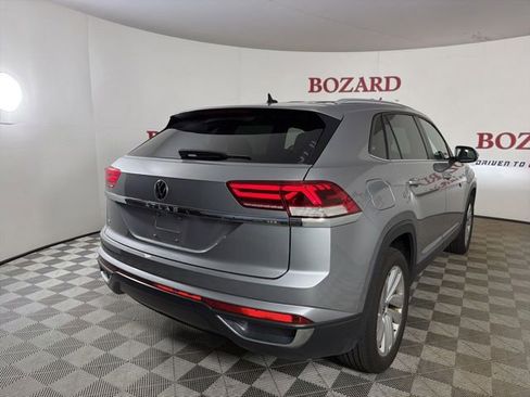 Used 2022 Volkswagen Atlas Cross Sport SE FWD image 8