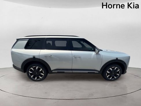 New 2027 Kia Telluride S FWD image 3