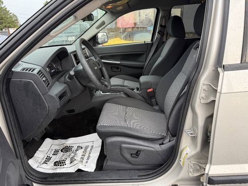 Used 2008 Jeep Grand Cherokee Laredo w/ Driver Convenience Group AWD/4WD image 13