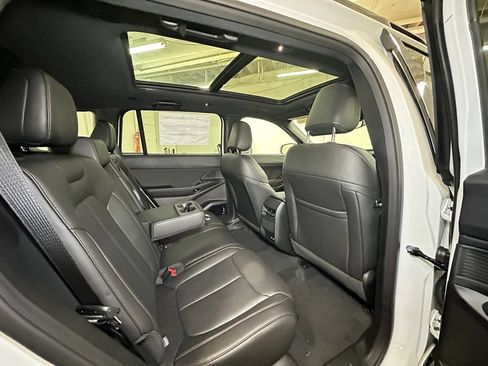 New 2026 Jeep Cherokee Limited AWD/4WD image 4