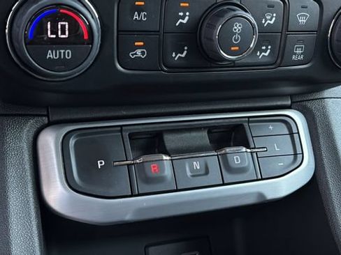 Used 2023 GMC Acadia SLE w/ Driver Convenience Package AWD/4WD image 28