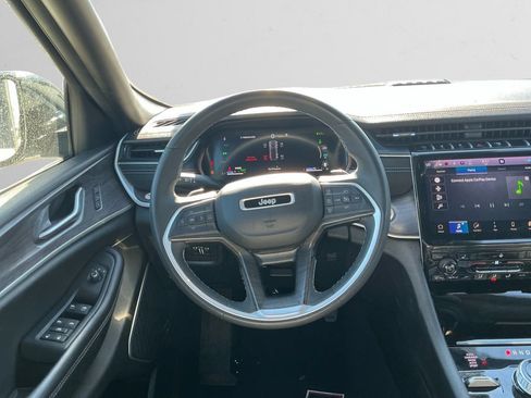 Used 2024 Jeep Grand Cherokee Limited 4xe AWD/4WD image 12