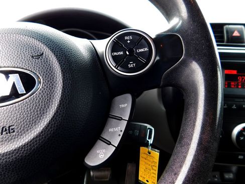 Used 2014 Kia Soul + image 13