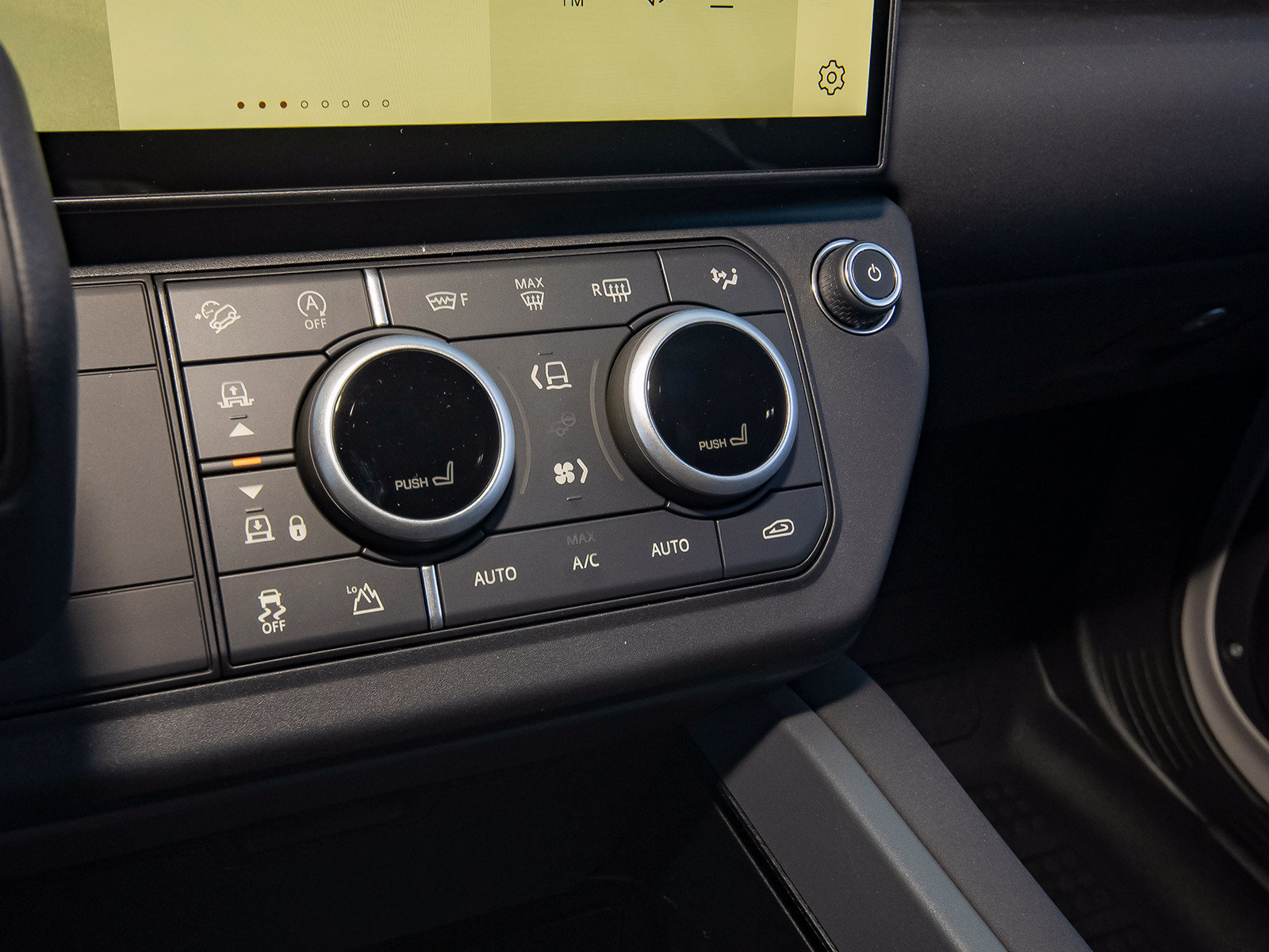 New 2026 Land Rover Defender 110 S AWD/4WD image 29