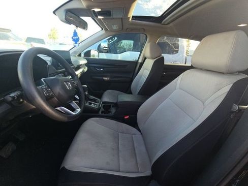 Certified 2025 Honda CR-V EX image 5