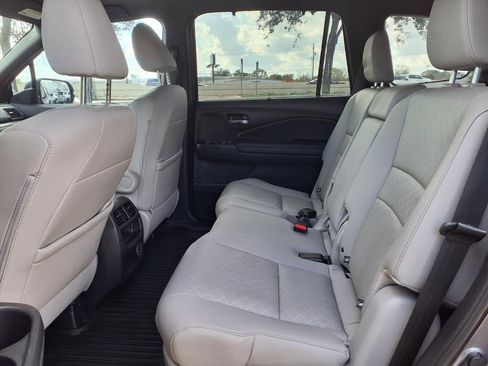 Used 2019 Honda Passport EX-L image 11