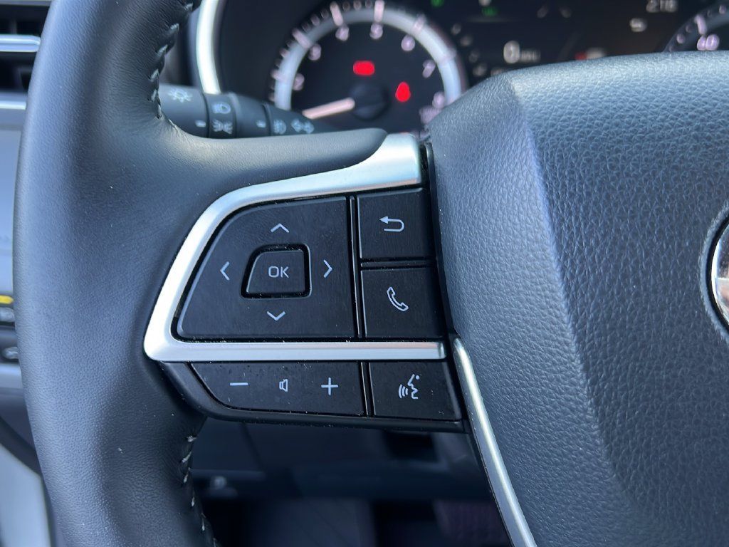 Certified 2026 Toyota Highlander XLE AWD/4WD image 20
