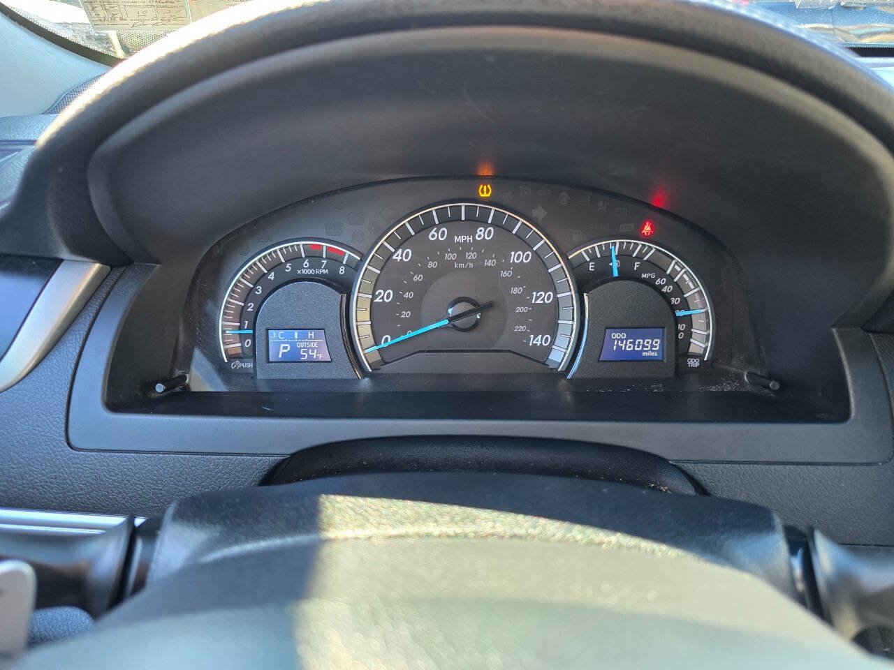 Used 2012 Toyota Camry SE FWD image 16