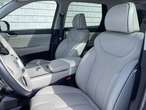 Used 2025 Hyundai Palisade Calligraphy image 8