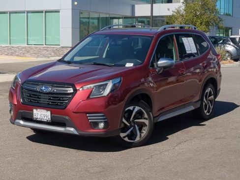 Used 2022 Subaru Forester Touring AWD/4WD image 1