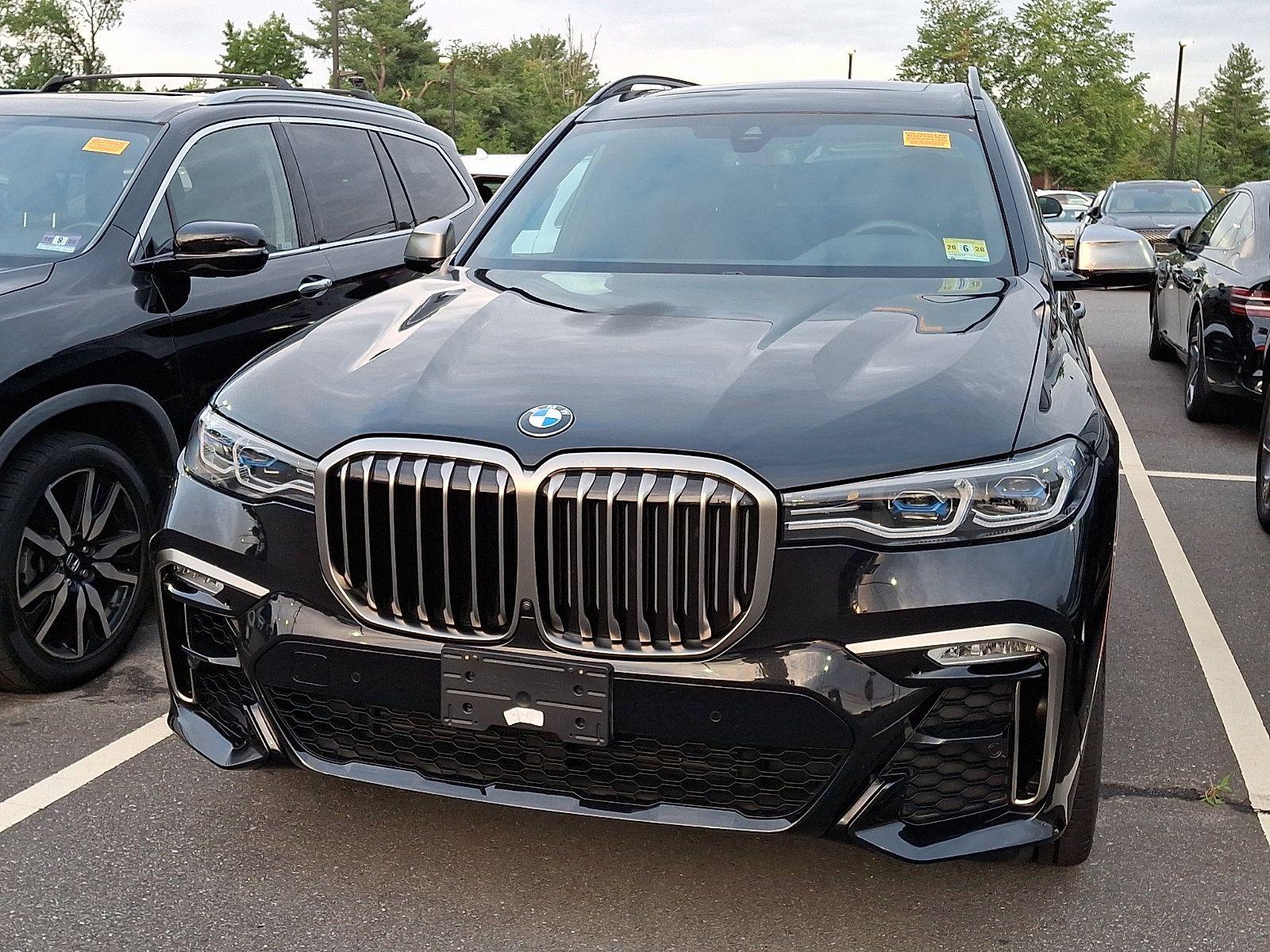 Used 2021 BMW X7 M50i w/ Cold Weather Package AWD/4WD image 4