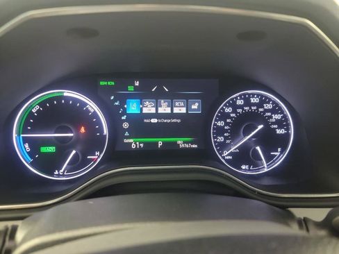 Used 2019 Toyota Avalon XLE image 29