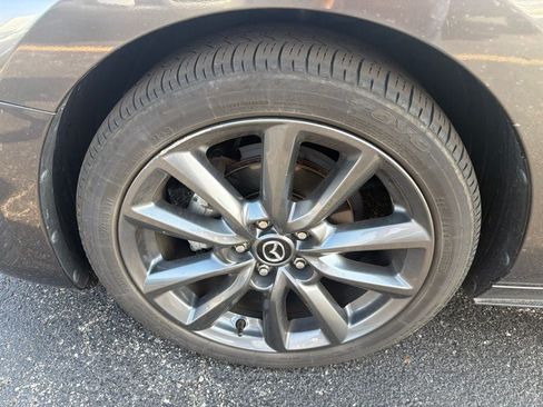 Used 2024 MAZDA MAZDA3 s FWD image 11