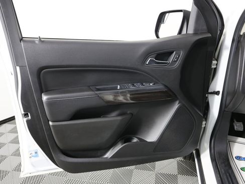 Used 2017 GMC Canyon SLE w/ SLE Convenience Package image 12