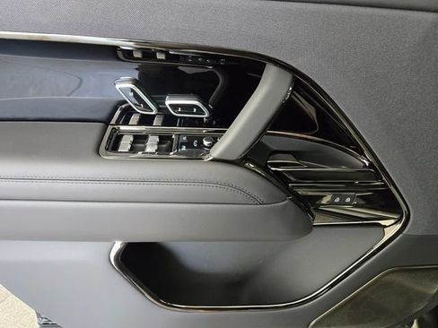 New 2026 Land Rover Range Rover Sport SV AWD/4WD image 20
