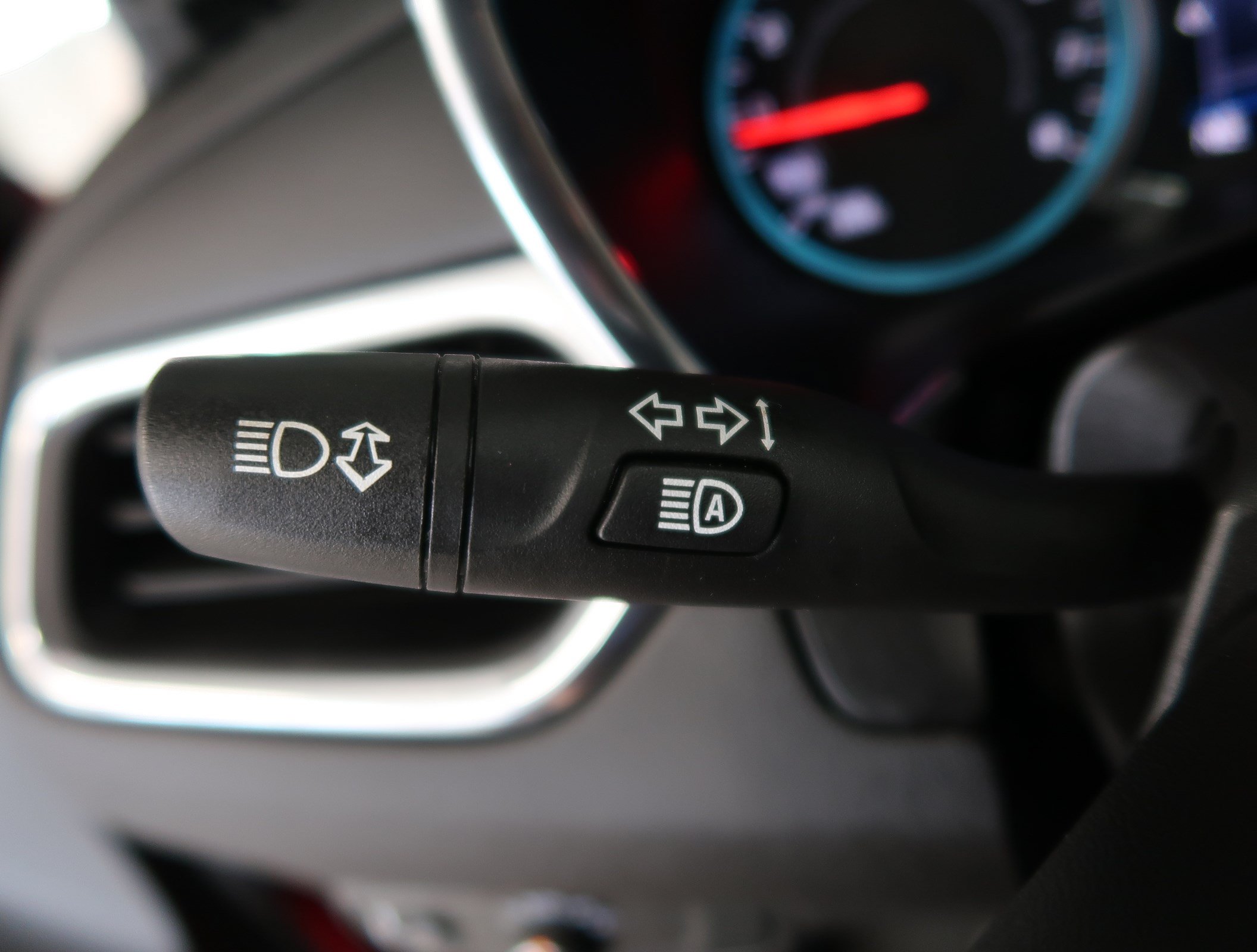 Used 2023 Chevrolet Equinox LT FWD image 25