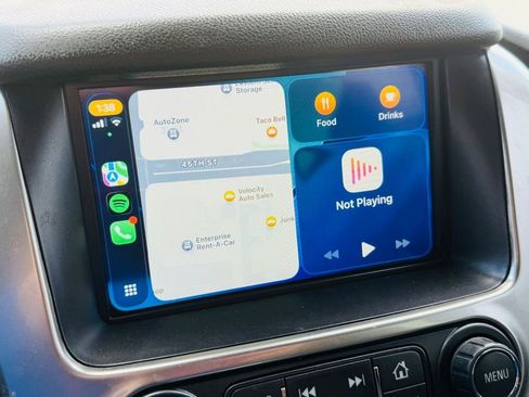 Used 2020 Chevrolet Suburban LT image 32