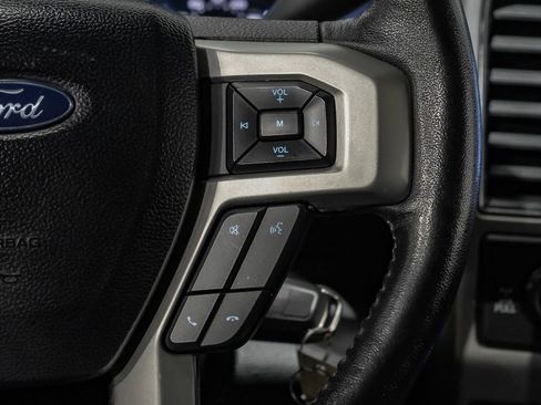 Used 2020 Ford F250 Lariat w/ Chrome Package image 17