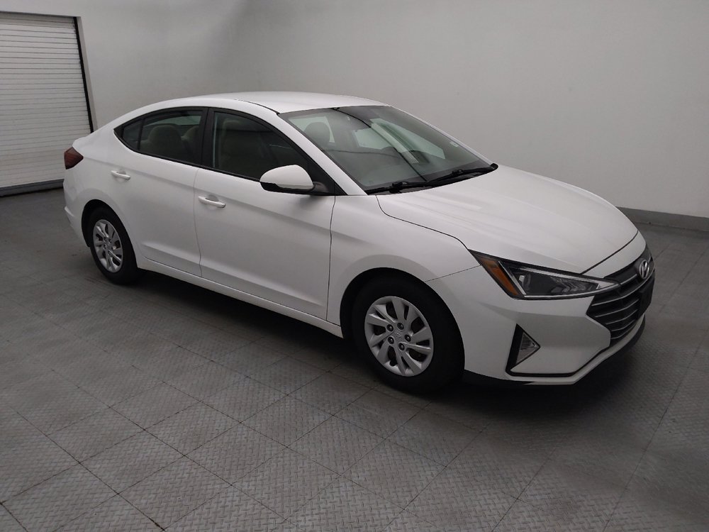 Used 2020 Hyundai Elantra SE FWD image 11