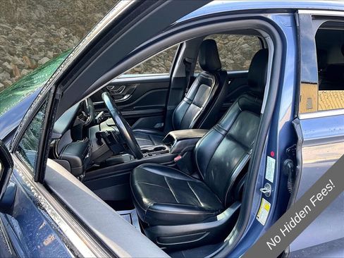 Used 2022 Lincoln Corsair AWD w/ Premium Package image 20