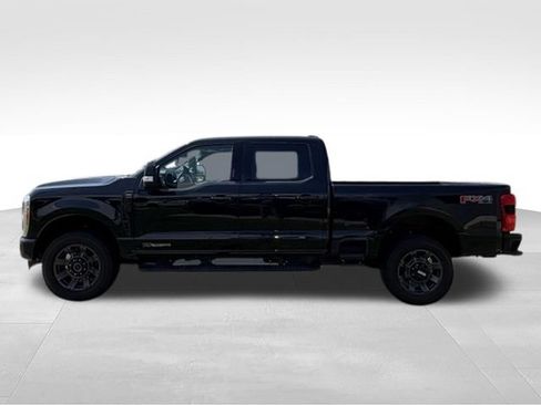 Used 2023 Ford F250 Lariat w/ Lariat Ultimate Package AWD/4WD image 4