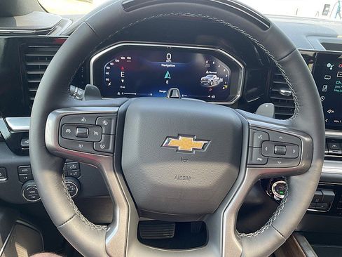 New 2026 Chevrolet Silverado 1500 High Country w/ High Country Premium Package AWD/4WD image 21