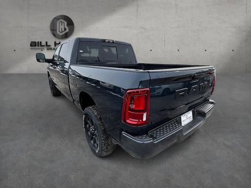 New 2026 RAM 2500 Laramie AWD/4WD image 9